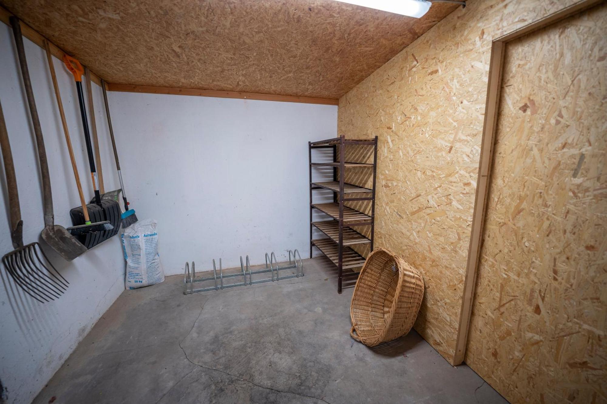 Haus Unterm Mammutbaum - Elberadweg Apartment Magdeburg Bagian luar foto