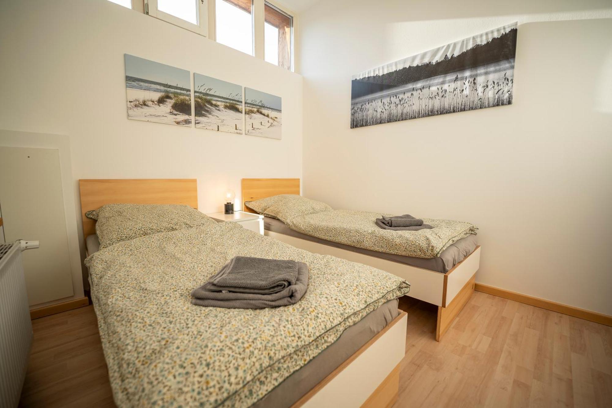 Haus Unterm Mammutbaum - Elberadweg Apartment Magdeburg Bagian luar foto