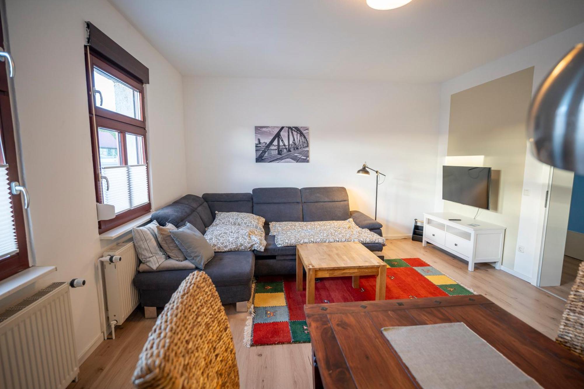 Haus Unterm Mammutbaum - Elberadweg Apartment Magdeburg Bagian luar foto