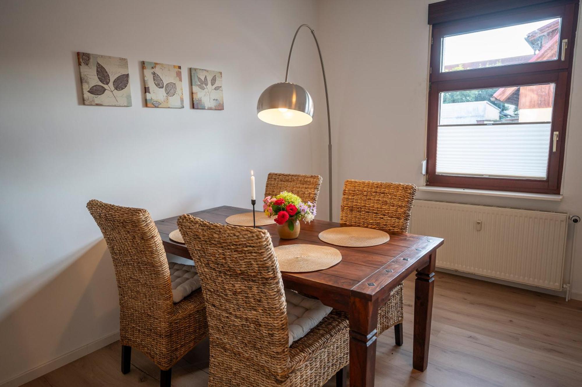 Haus Unterm Mammutbaum - Elberadweg Apartment Magdeburg Bagian luar foto
